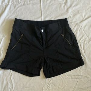 Women’s Black Athleta Shorts, Zipper Pockets, Black, size 12